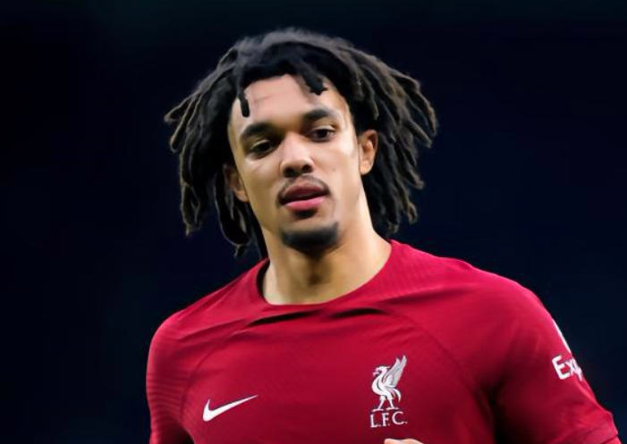 伤病与高薪下的困境:<a href='/news/tag/286.html' style='color: blue;'>皇马</a>对阿诺德态度转变引关注