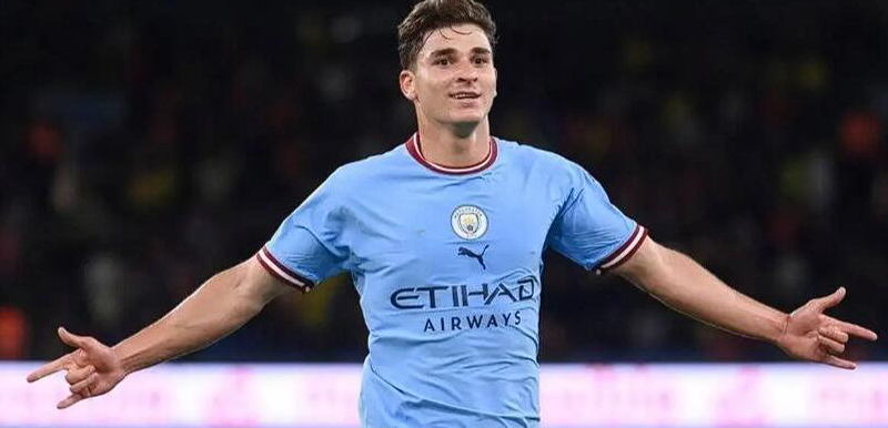 阿森纳夏窗引援新动向：阿尔瓦雷斯成潜在目标